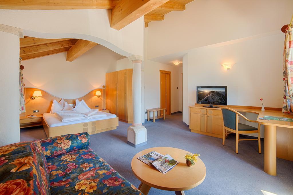 Hotel Gissbach Bruneck Exteriör bild
